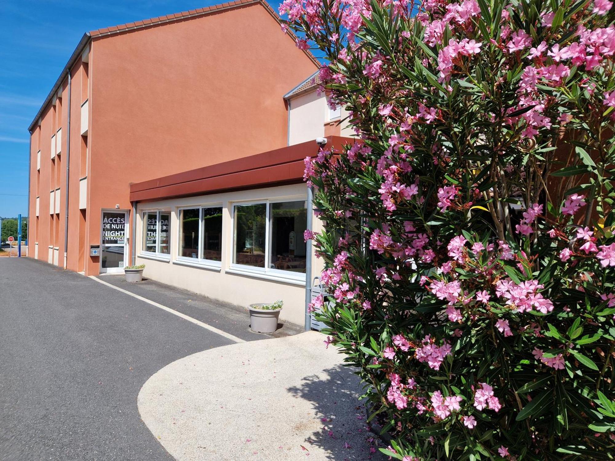 Kyriad Direct Limoges Nord Экстерьер фото